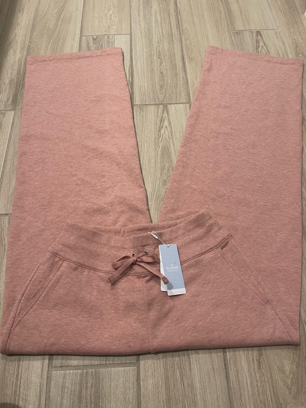 NWT Travis Matthew Save The Day 2.0 HR Cloud Pants Heather Brick Dust Sz S 2-4 - Picture 8 of 13